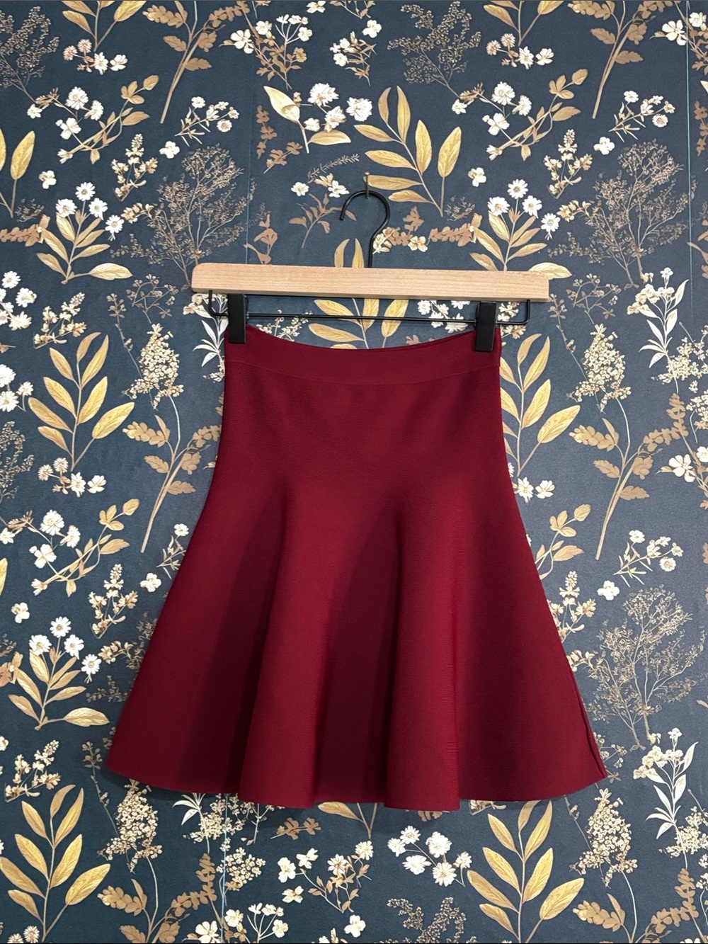 BCBGMAXAZRIA Women's Burgundy Flared Skirt Classic A-Line Size XXS